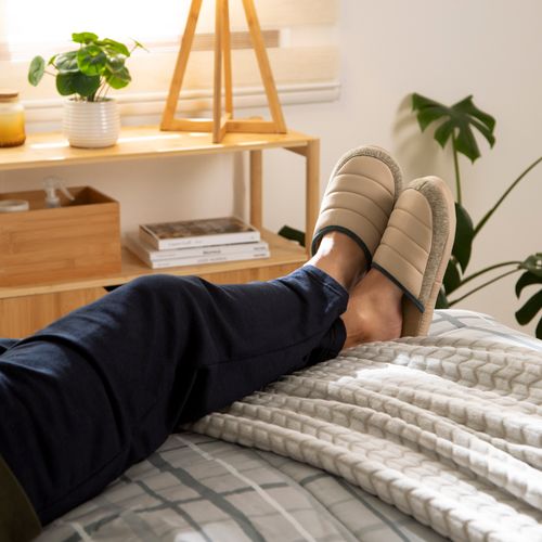 Pantufla Quilt de Textura