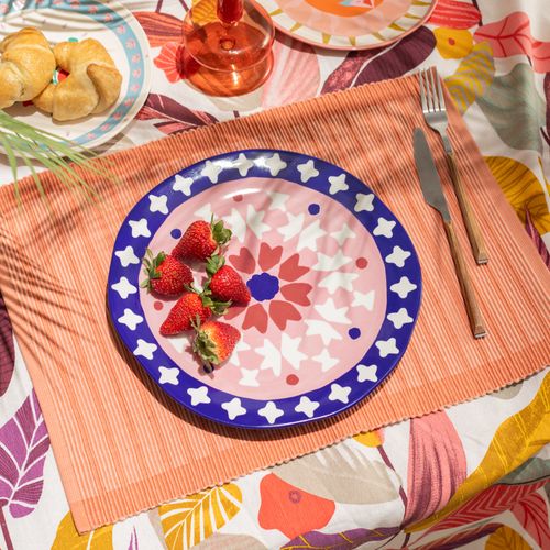 Plato de Comida con Diseño de Ceramica