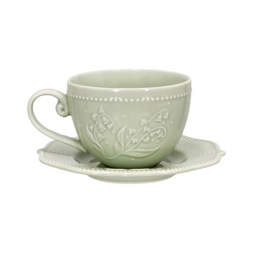 Taza con plato de porcelana