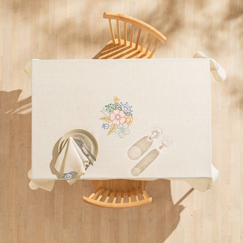 Mantel con Detalle Bordado Altezzo de Lino