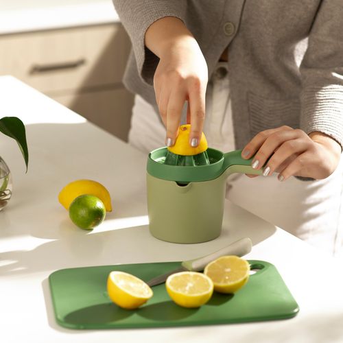 Exprimidor de plastico