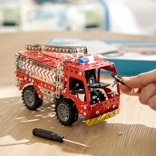 Modelo Armable a Escala Camión Bombero