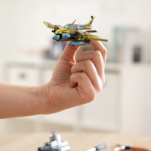 Modelo Armable a Escala Avión de Combate Metálico